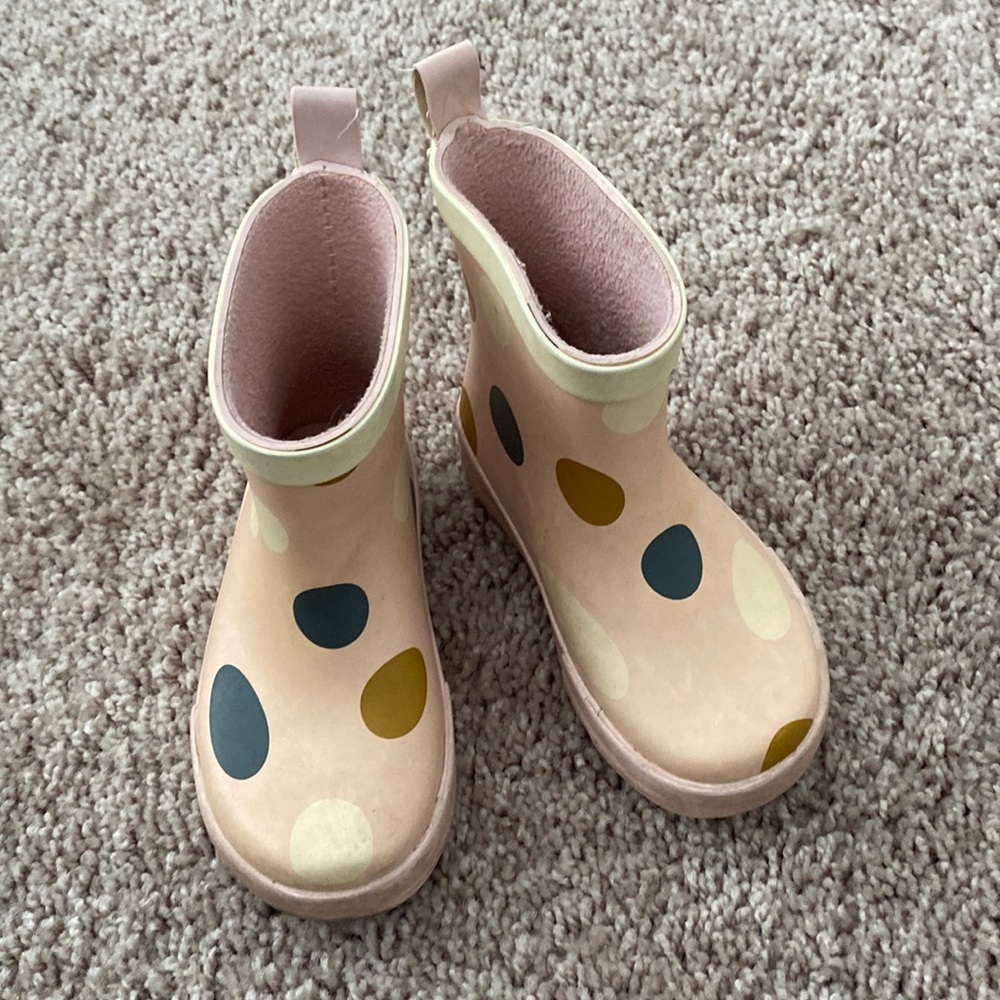 Toddler size 7 rainboots